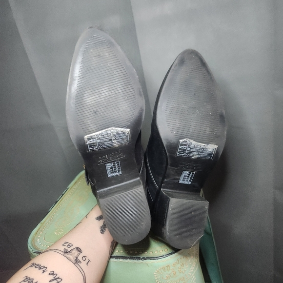 Forever 21 Black Pointed Toe Ankle Boots - Picture 3 of 5